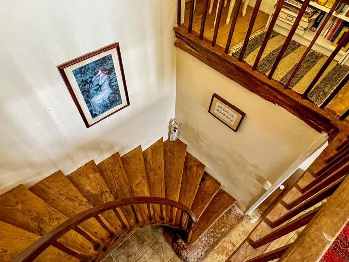 Image No.11-3 Bed House for sale