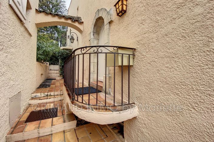 Image No.10-2 Bed Apartment for sale