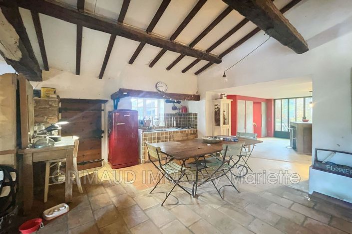 Image No.1-2 Bed House for sale