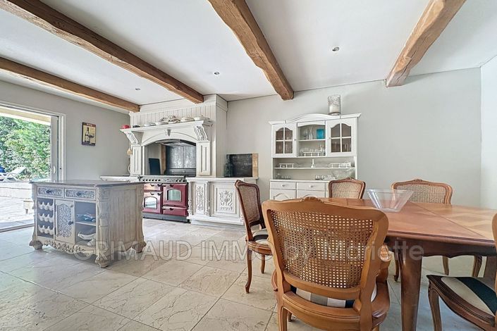 Image No.6-4 Bed House for sale