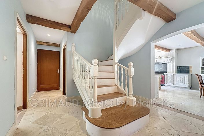 Image No.9-4 Bed House for sale