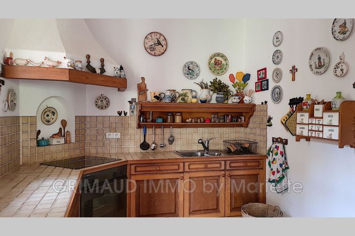 Image No.12-3 Bed House for sale