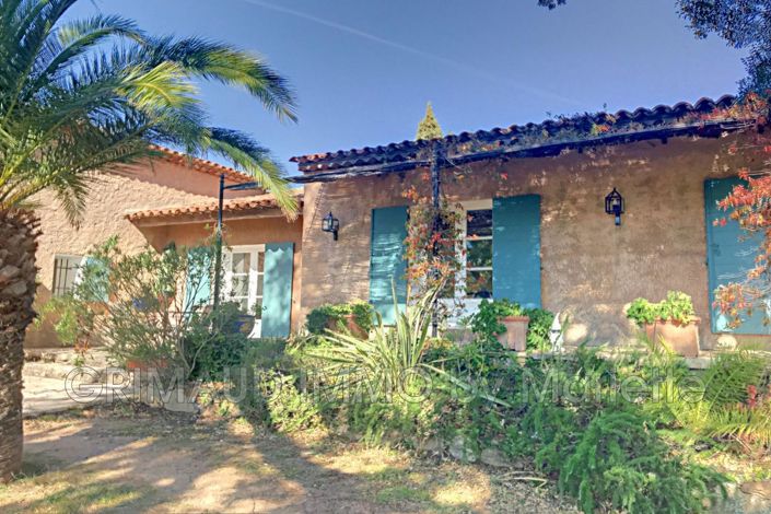 Image No.5-6 Bed House for sale