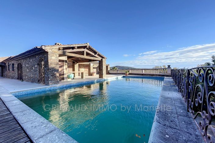 Image No.11-9 Bed House for sale