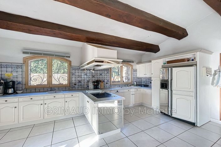 Image No.20-9 Bed House for sale