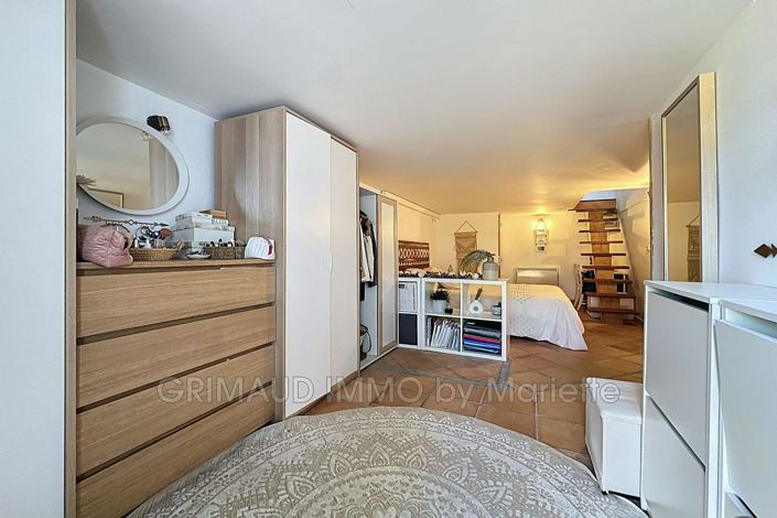 Image No.13-2 Bed House for sale