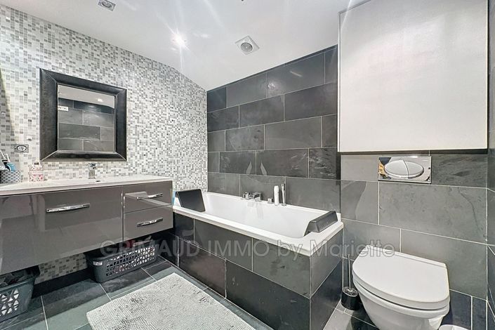 Image No.16-2 Bed House for sale