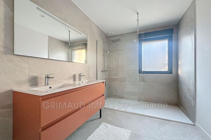 Image No.13-Maison de 4 chambres à vendre à Le Plan-de-la-Tour