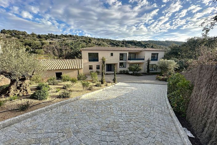 Image No.3-Maison de 4 chambres à vendre à Le Plan-de-la-Tour