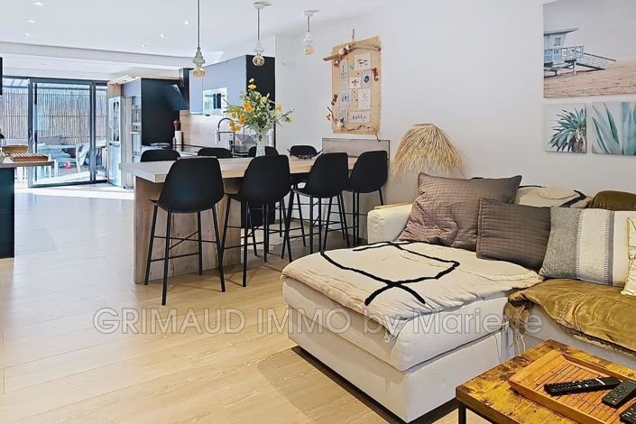 Image No.1-Appartement de 3 chambres à vendre à Grimaud