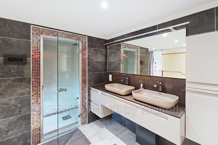 Image No.8-Appartement de 3 chambres à vendre à Grimaud