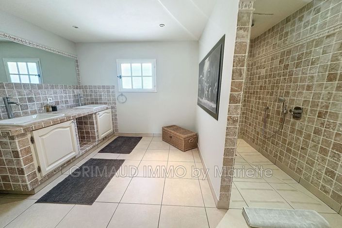 Image No.12-Maison de 4 chambres à vendre à Le Plan-de-la-Tour