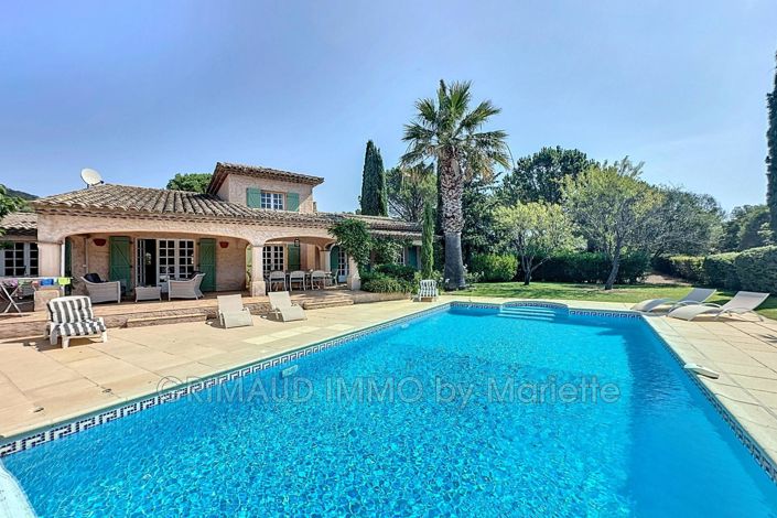 Image No.2-Maison de 4 chambres à vendre à Le Plan-de-la-Tour