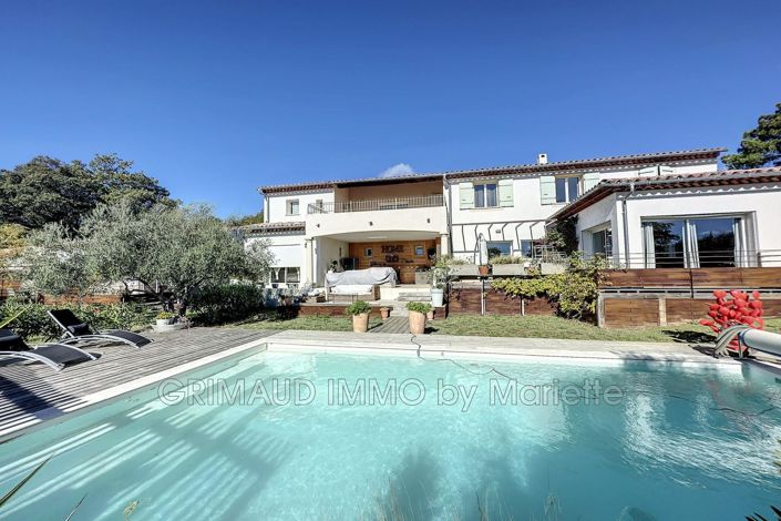 Image No.1-7 Bed House for sale