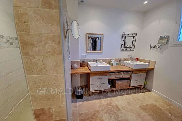 Image No.13-7 Bed House for sale