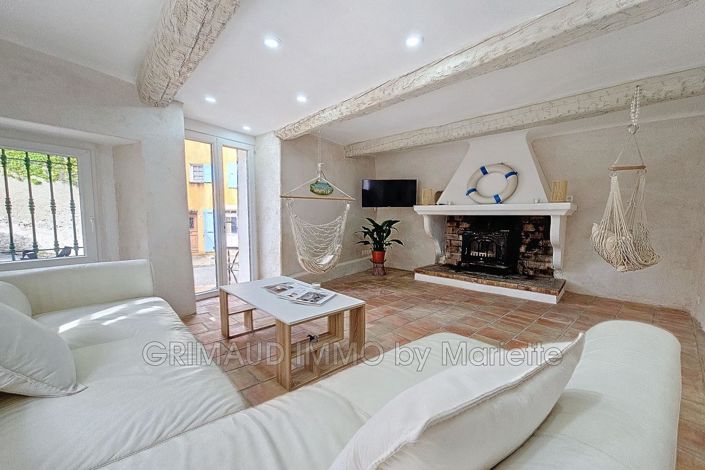 Image No.1-4 Bed House for sale