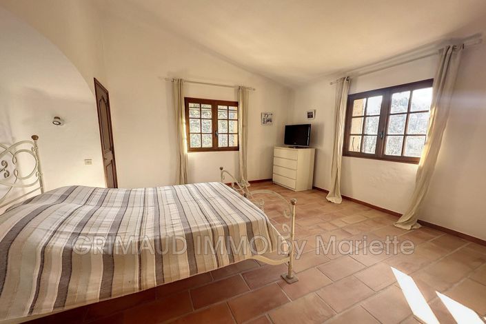 Image No.10-Maison de 1 chambre à vendre à La Garde-Freinet