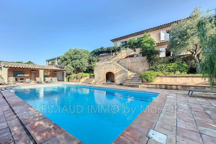 Image No.2-Maison de 4 chambres à vendre à Le Plan-de-la-Tour