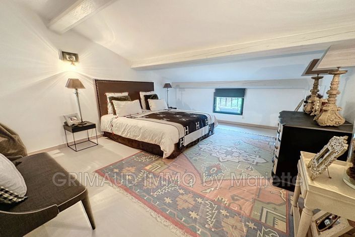 Image No.11-6 Bed House for sale