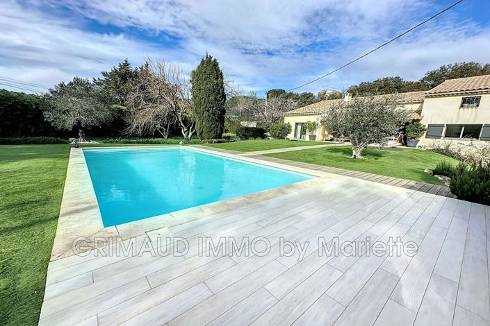 Image No.5-Maison de 6 chambres à vendre à Le Plan-de-la-Tour