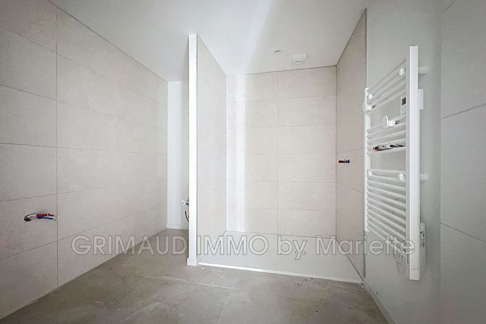 Image No.10-Appartement de 3 chambres à vendre à Grimaud