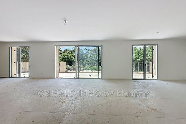Image No.6-Appartement de 3 chambres à vendre à Grimaud
