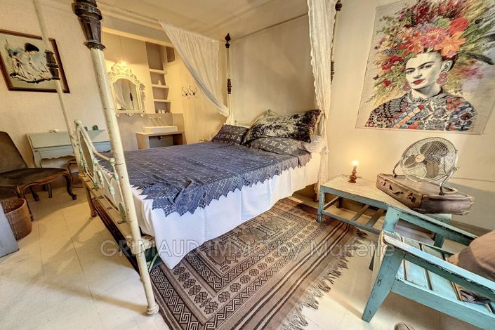 Image No.16-7 Bed House for sale