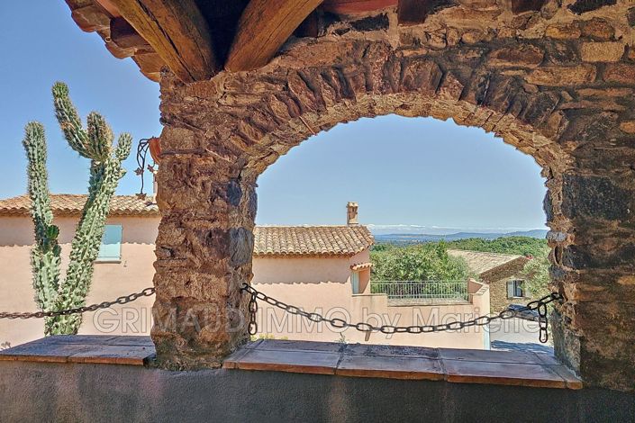 Image No.8-10 Bed House for sale