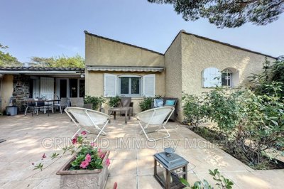 Maison de 3 chambres à vendre à Grimaud