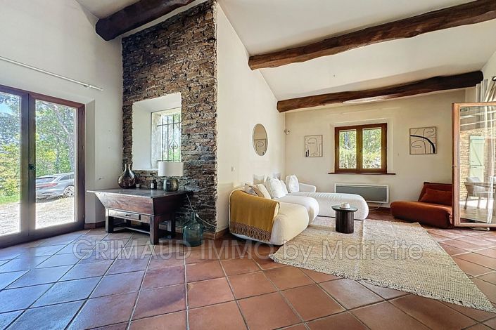 Image No.10-4 Bed House for sale