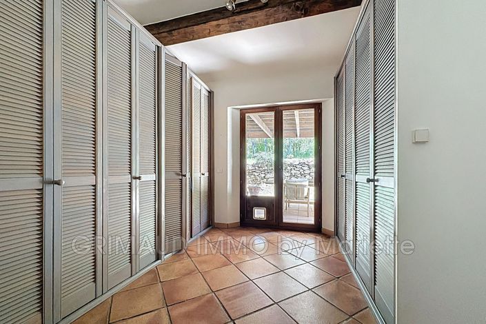 Image No.17-4 Bed House for sale