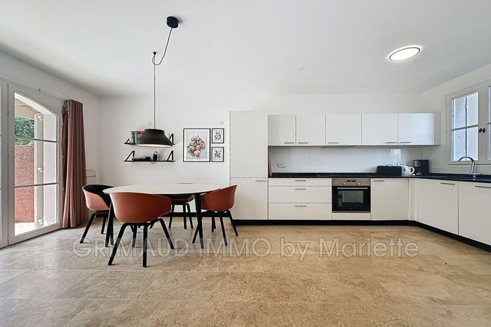 Image No.7-Maison de 3 chambres à vendre à Grimaud