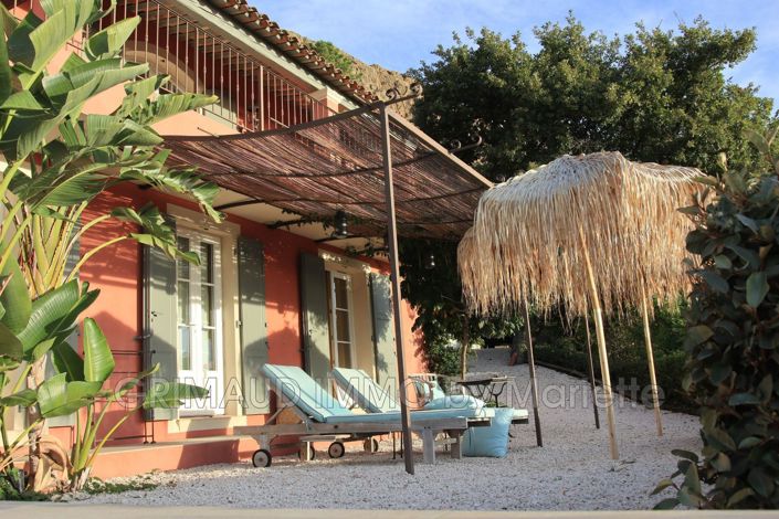 Image No.2-4 Bed House for sale