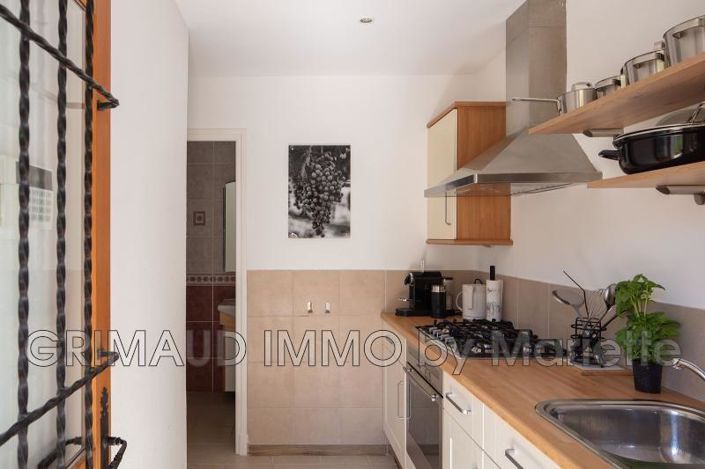 Image No.10-5 Bed House for sale