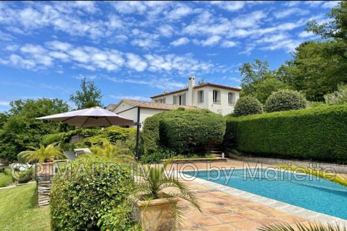 Image No.1-5 Bed House for sale