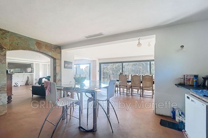 Image No.5-4 Bed House for sale