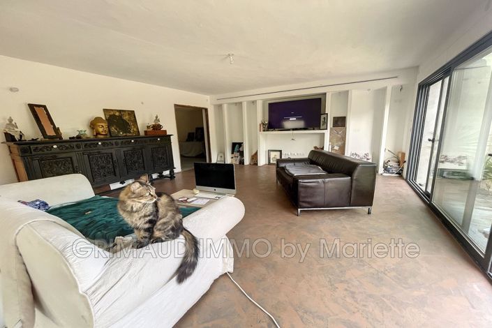 Image No.7-4 Bed House for sale