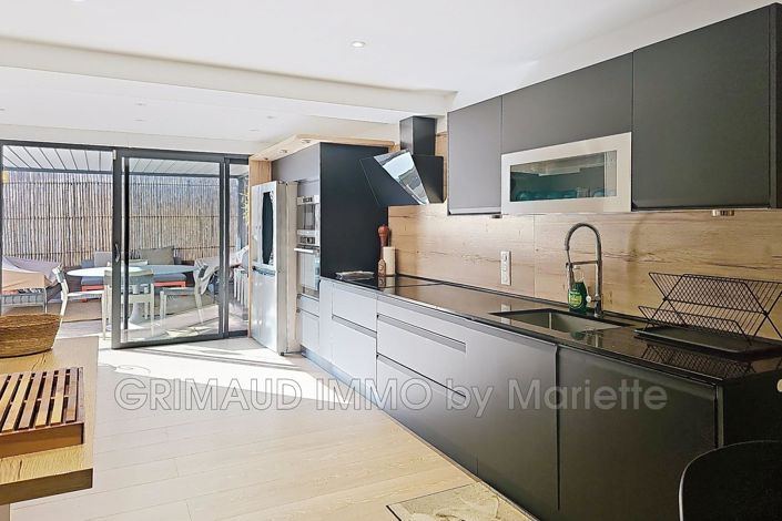 Image No.2-3 Bed House for sale