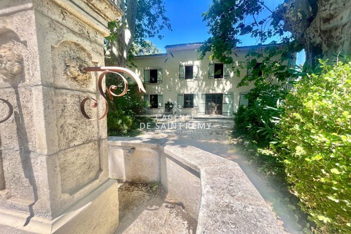 Image No.1-4 Bed House for sale