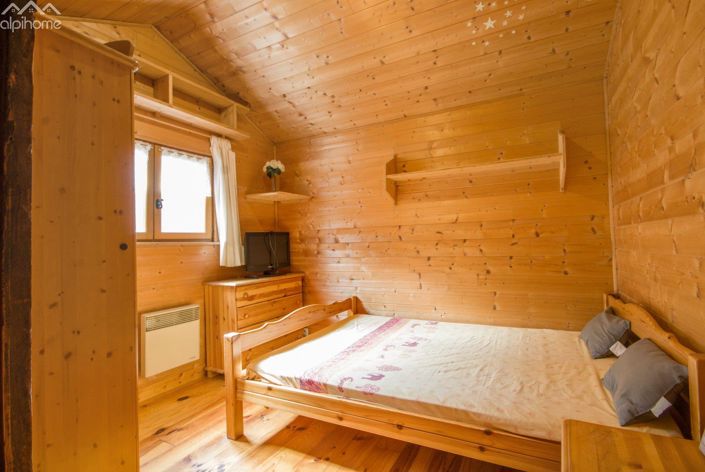 Image No.17-3 Bed House for sale