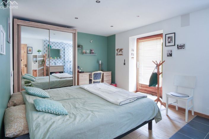 Image No.12-3 Bed Apartment for sale