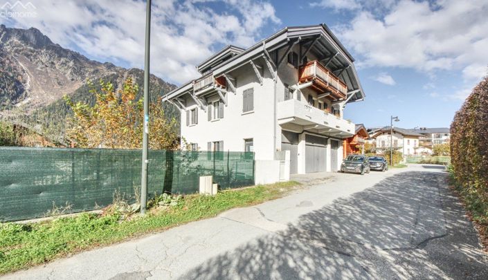 Image No.17-3 Bed Apartment for sale