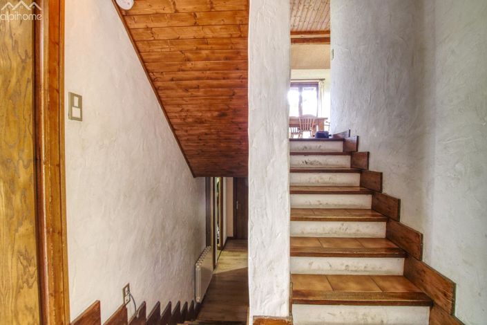 Image No.10-5 Bed House for sale