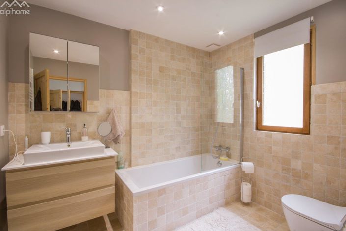 Image No.10-4 Bed House for sale