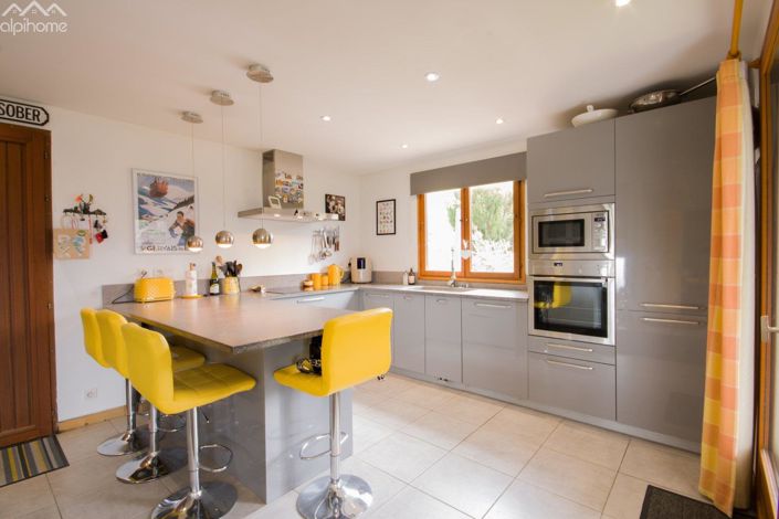 Image No.4-4 Bed House for sale