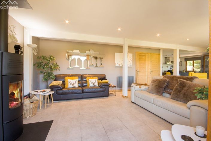 Image No.5-4 Bed House for sale