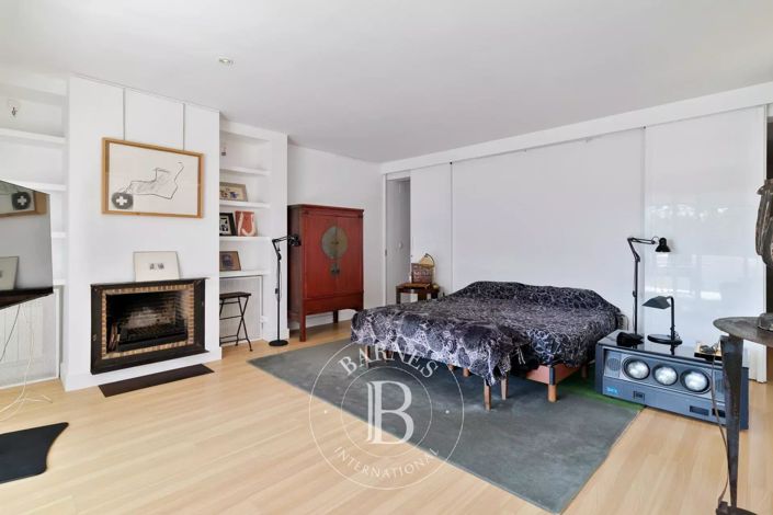 Image No.12-3 Bed House for sale