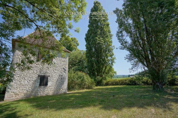 Image No.13-6 Bed House for sale