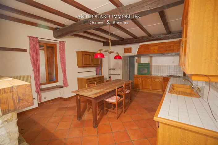 Image No.16-6 Bed House for sale