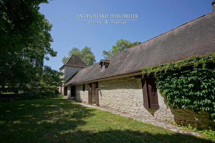 Image No.4-6 Bed House for sale